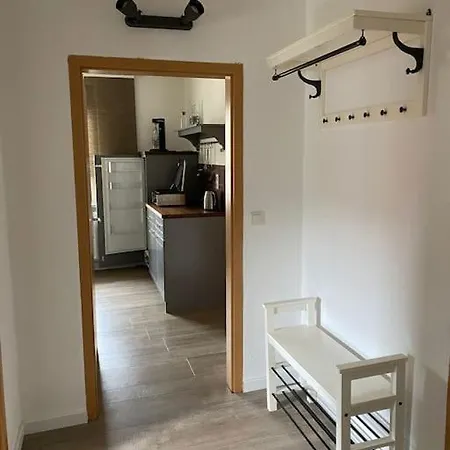 Schoene 2 Raum-wohnung In Апартаменты Etgersleben (Salzlandkreis)