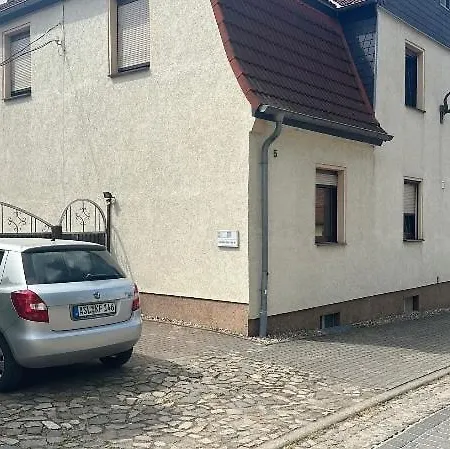 Schoene 2 Raum-wohnung In * Etgersleben (Salzlandkreis)