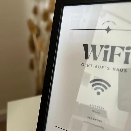 Schoene 2 Raum-wohnung In