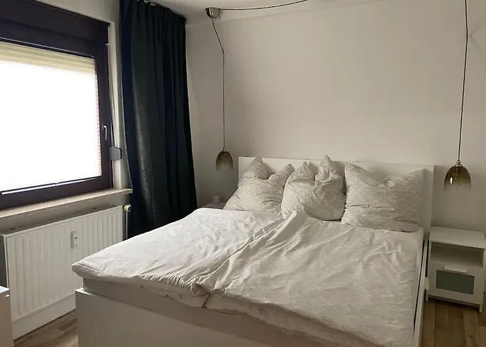 Schoene 2 Raum-wohnung In