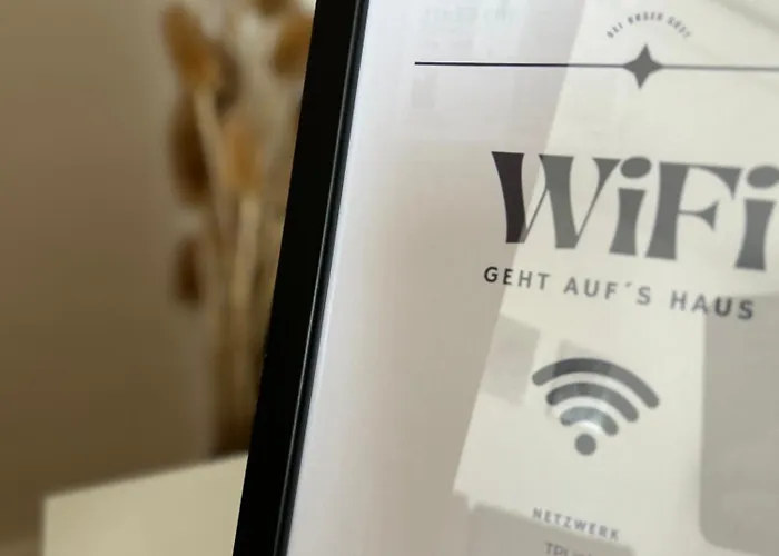 Schoene 2 Raum-wohnung In