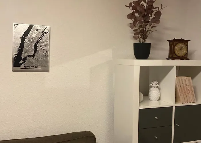 Schoene 2 Raum-wohnung In